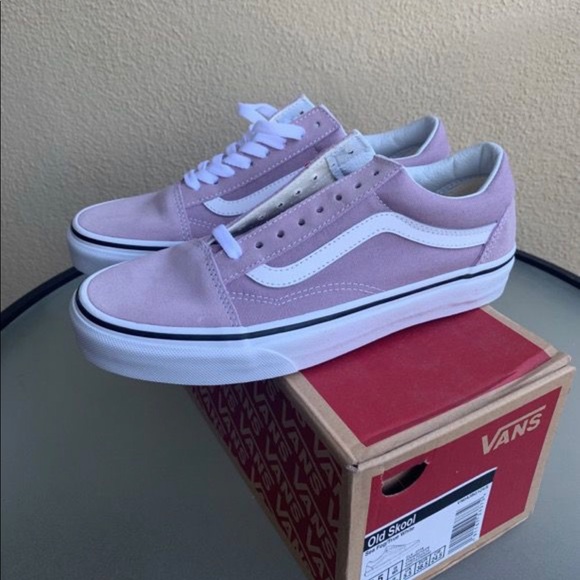 Vans Shoes - Vans Old Skool lace up